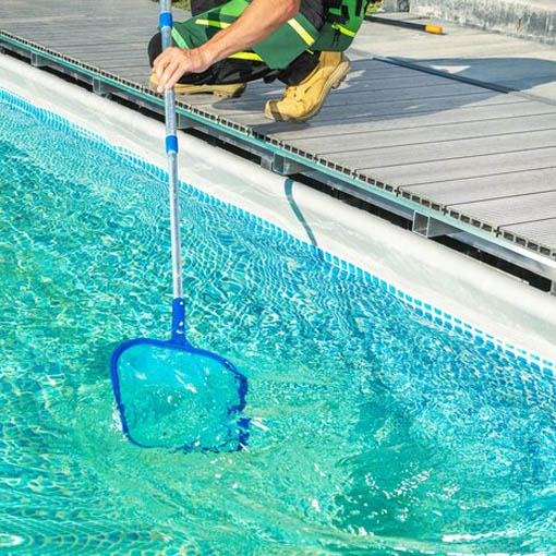 pool-cleaning