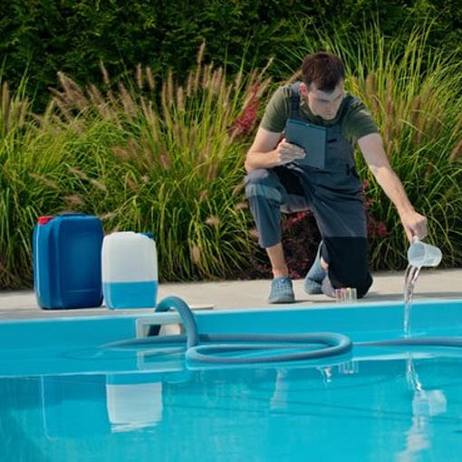 pool-cleaning-service